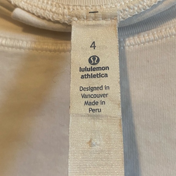 Lululemon Anahatasana Short Sleeve Tee in White Size 4 - Picture 4 of 6